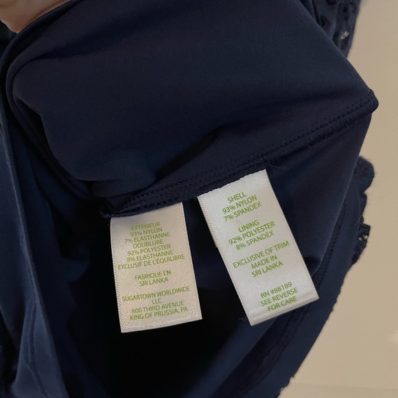 Lilly Pulitzer navy lace cold shoulder blouse XS - Picture 3 of 4